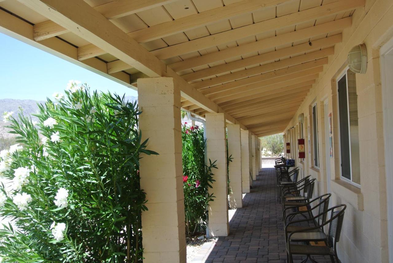 Borrego Springs Motel Bagian luar foto