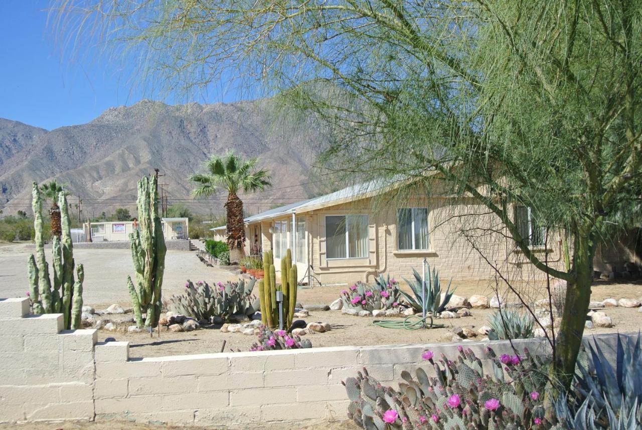 Borrego Springs Motel Bagian luar foto